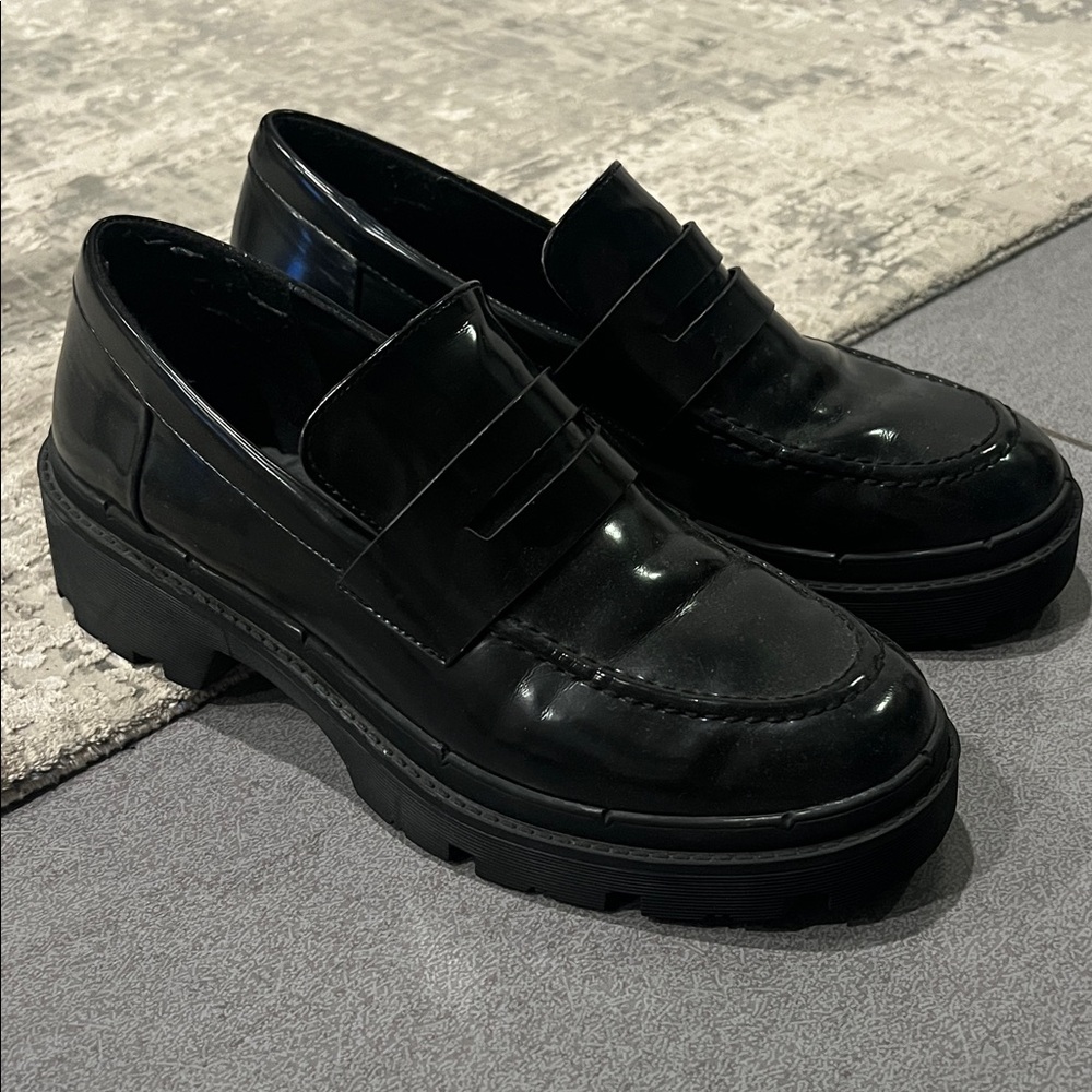 Zara Classic Black Loafers for Women